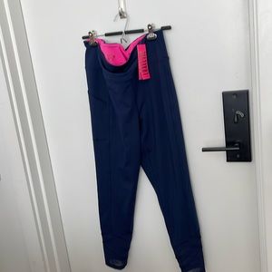 Lilly pulitzer spf 50 leggings nwt navy w pink